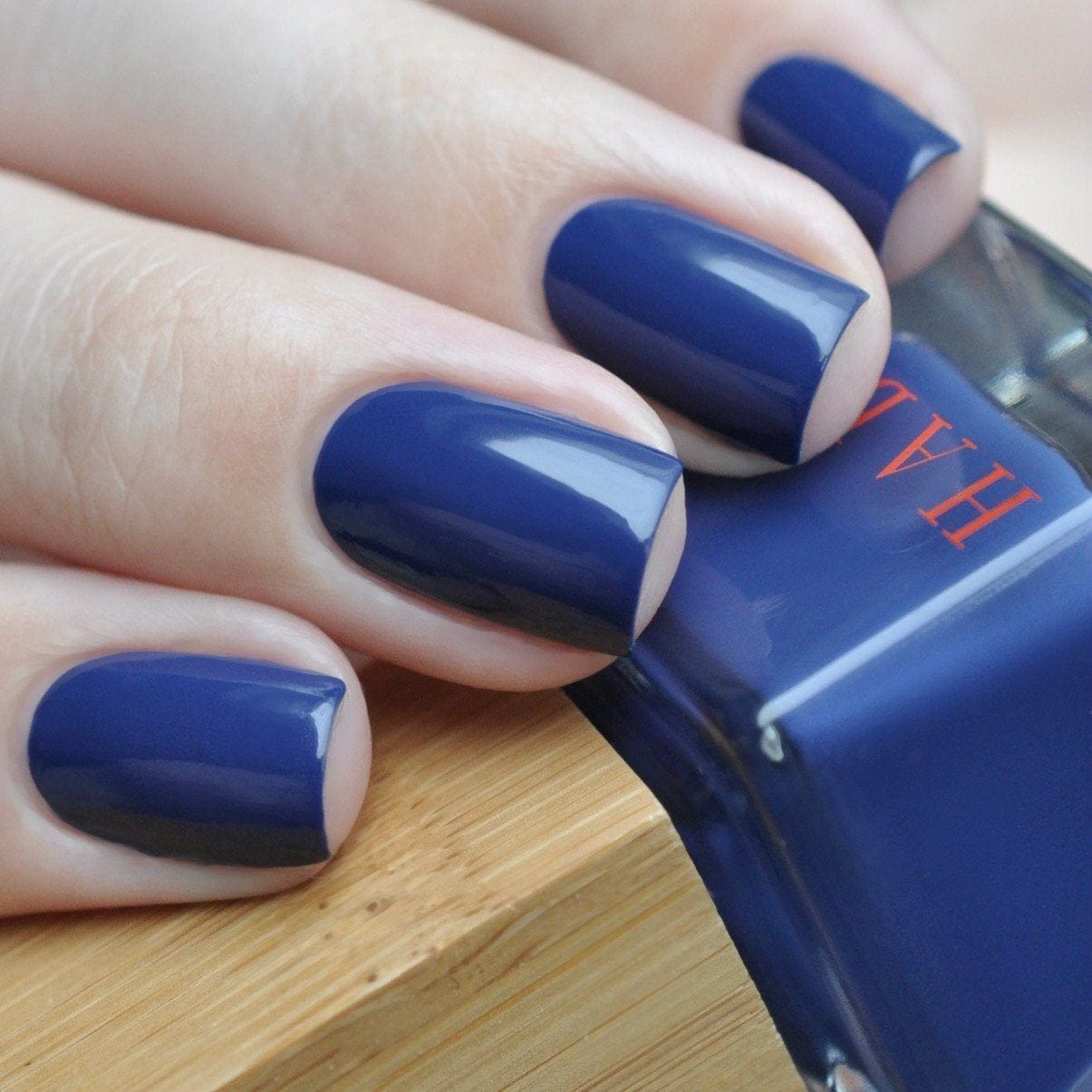 Habit Cosmetics Skincare Ingredient Infused Non-Toxic + Vegan Nail Polish in 08 Blue Velvet